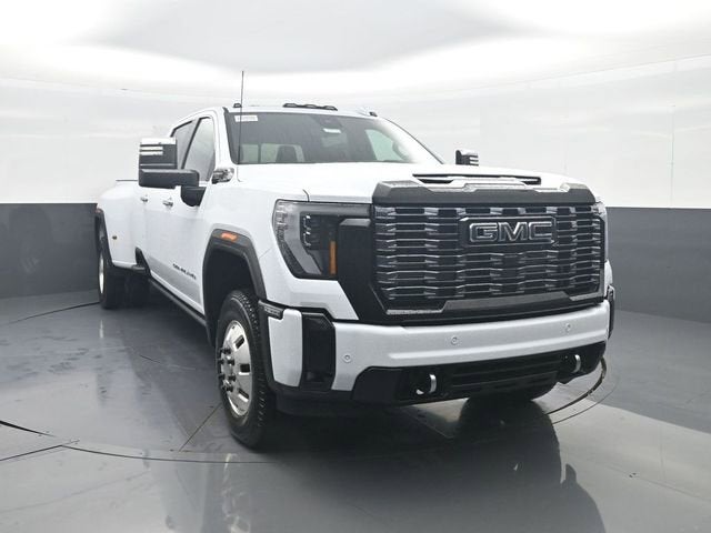 2026 GMC Sierra 3500 HD Denali Ultimate DRW