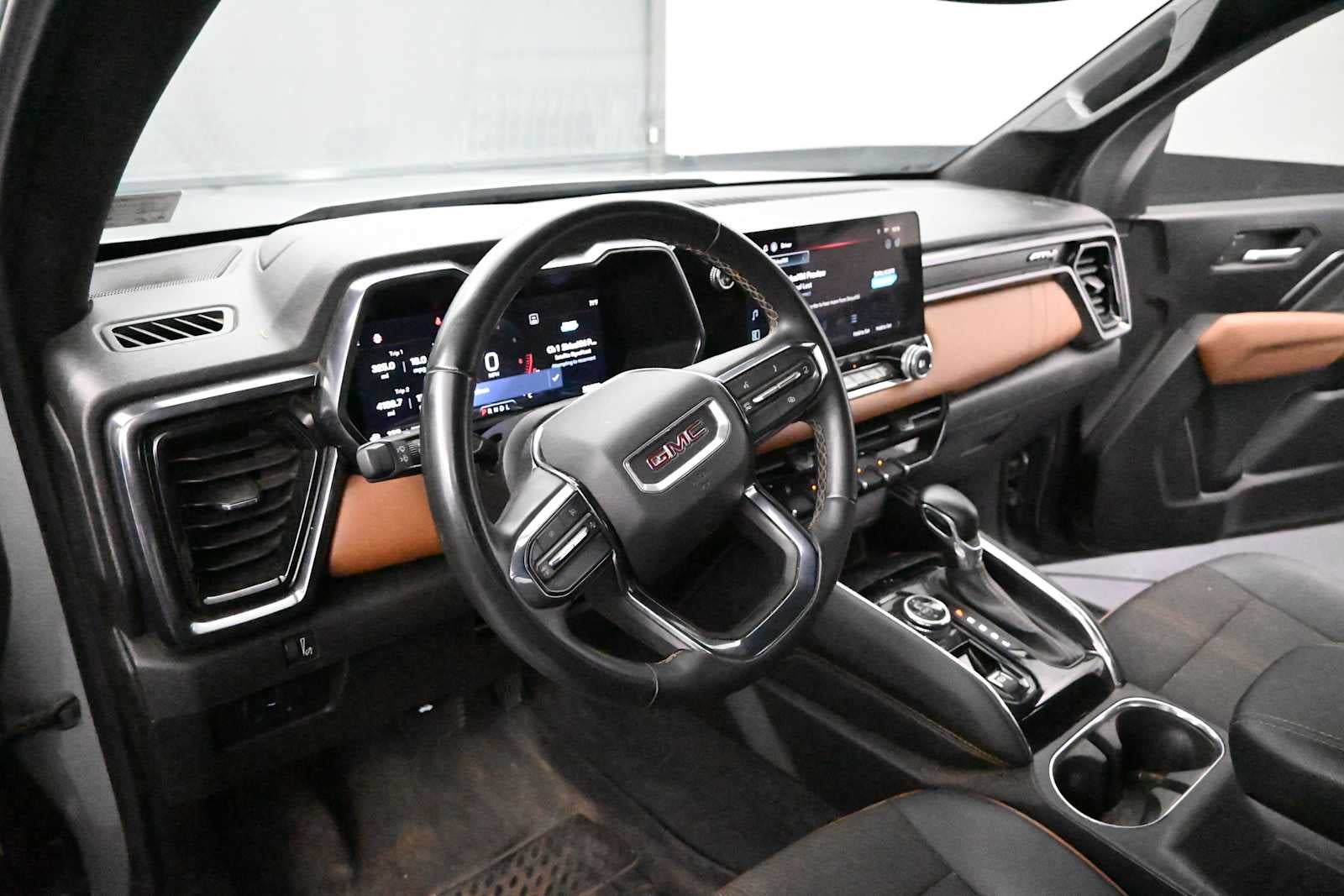 2024 GMC Canyon AT4
