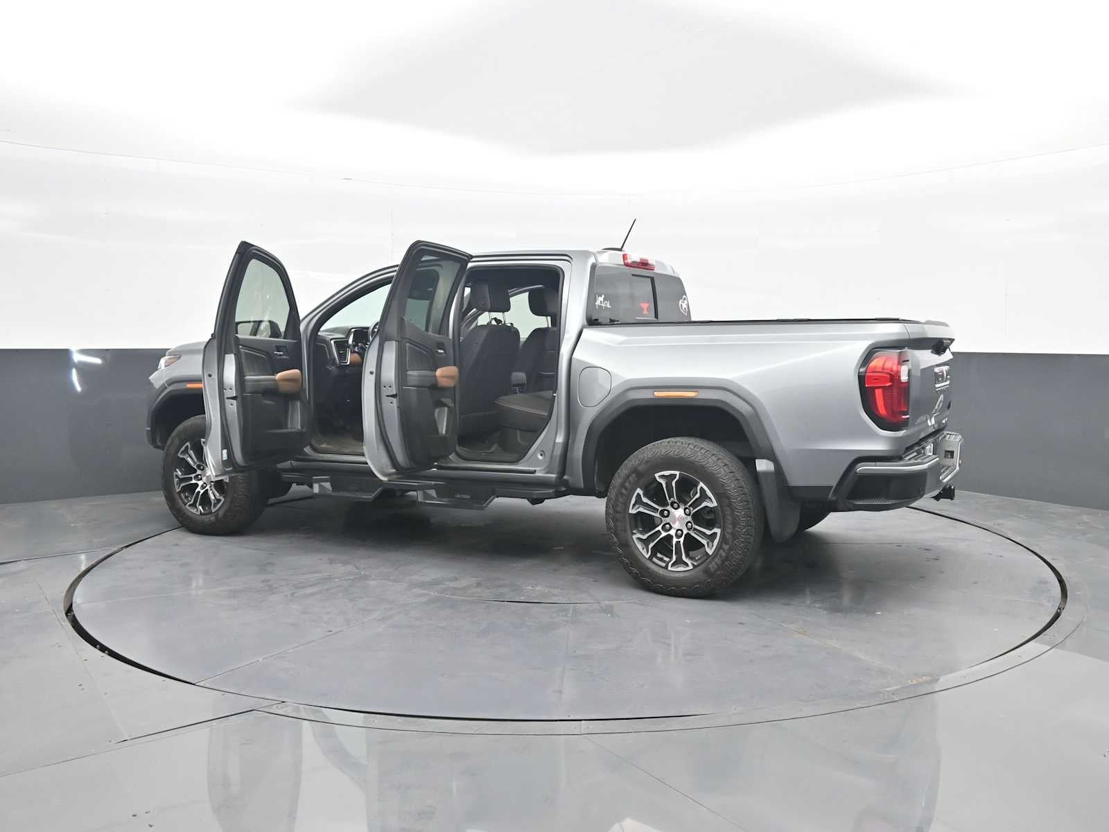2024 GMC Canyon AT4