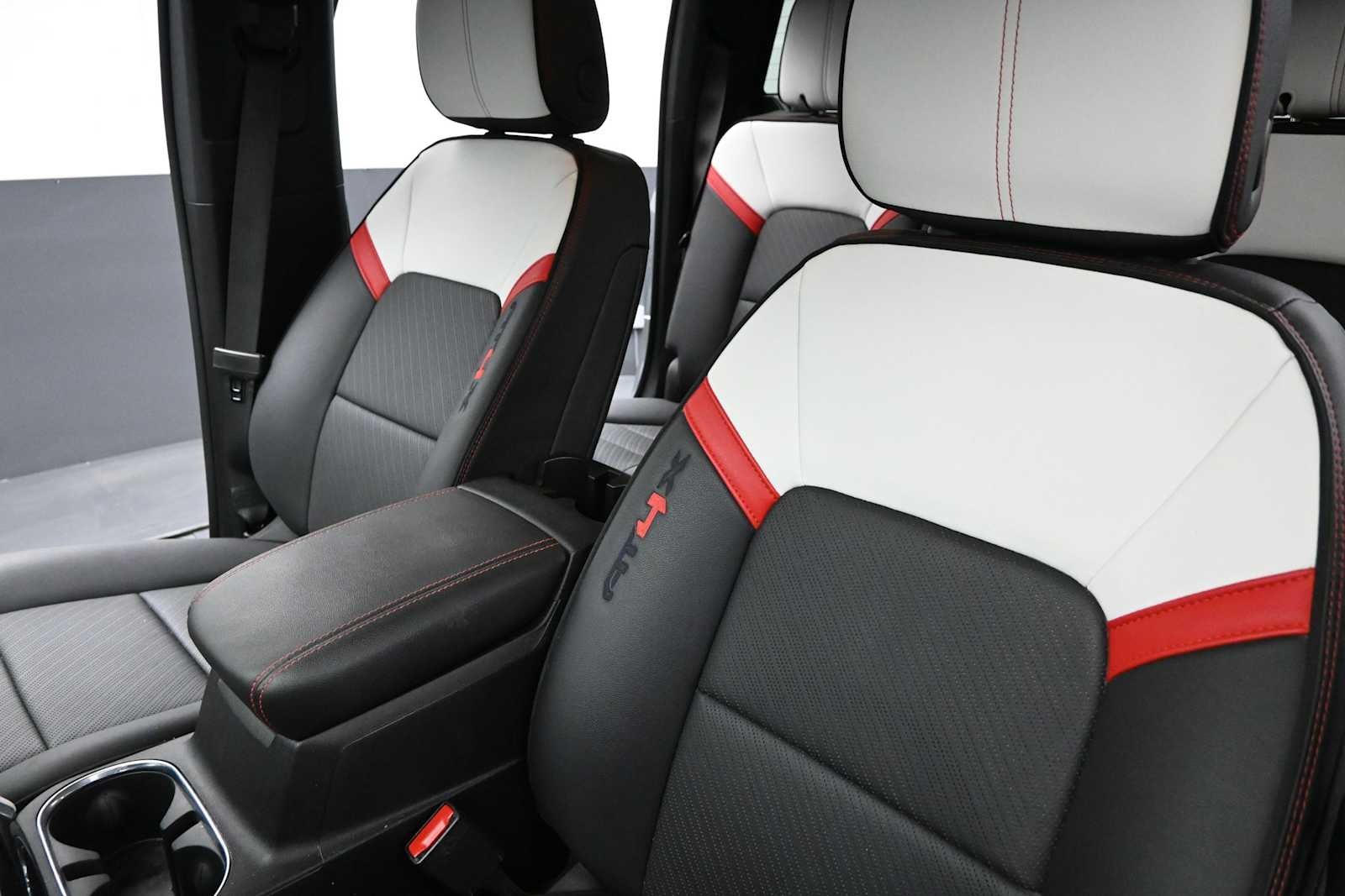 2023 GMC Canyon AT4X