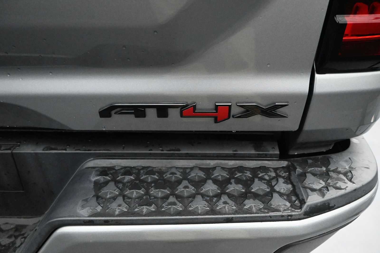 2023 GMC Canyon AT4X