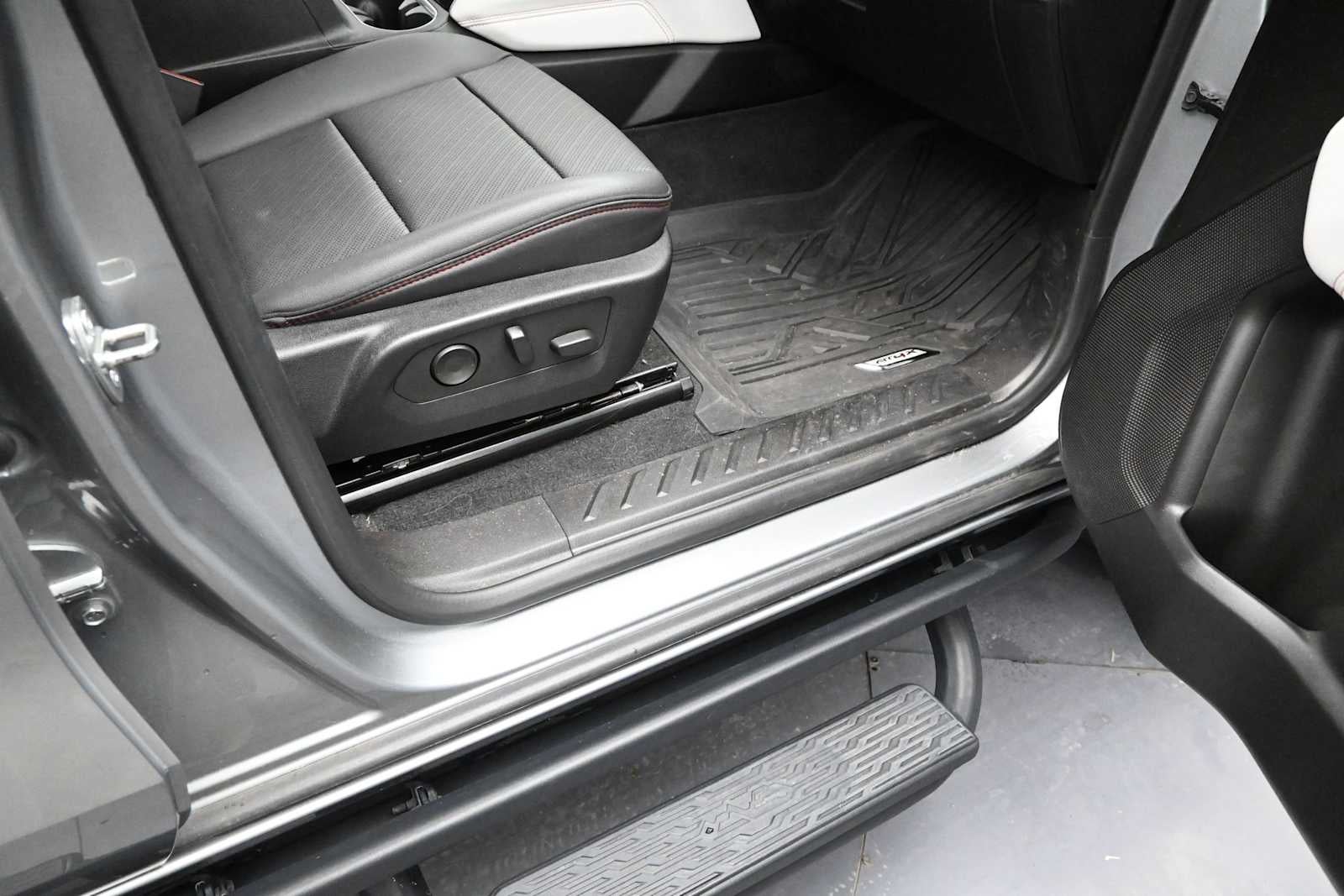 2023 GMC Canyon AT4X