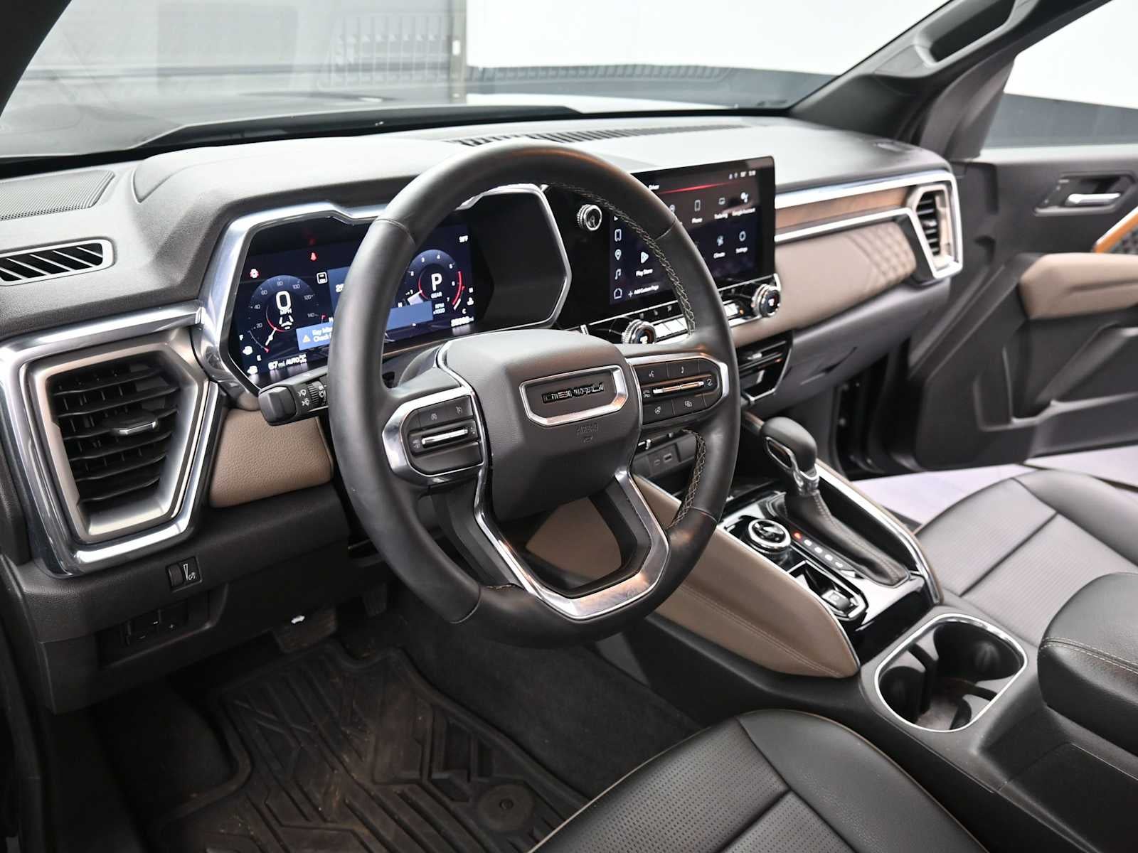 2023 GMC Canyon Denali