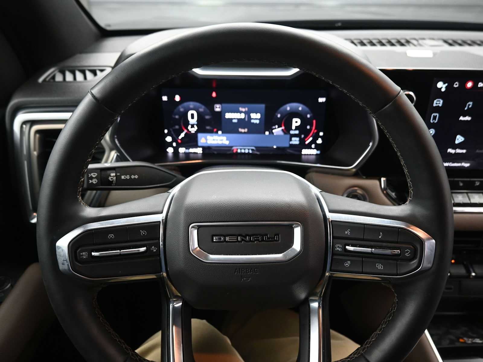 2023 GMC Canyon Denali