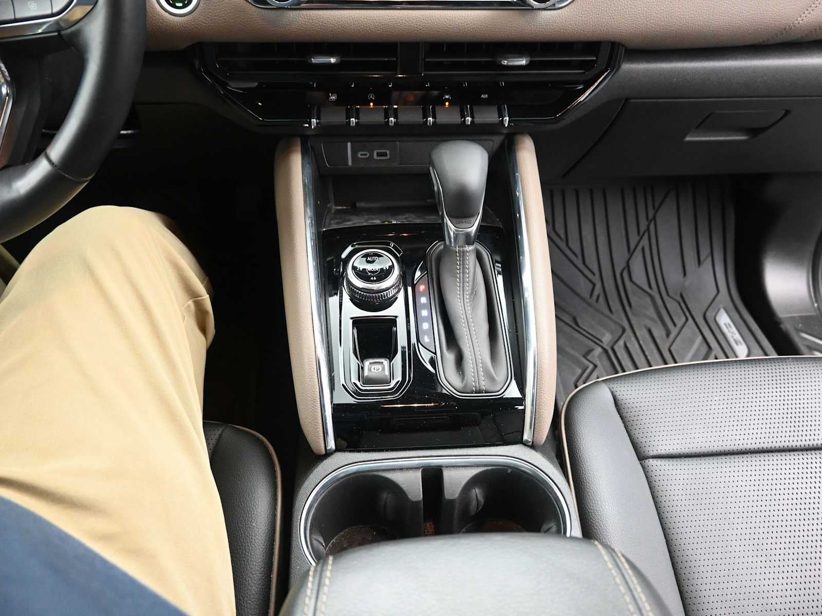 2023 GMC Canyon Denali