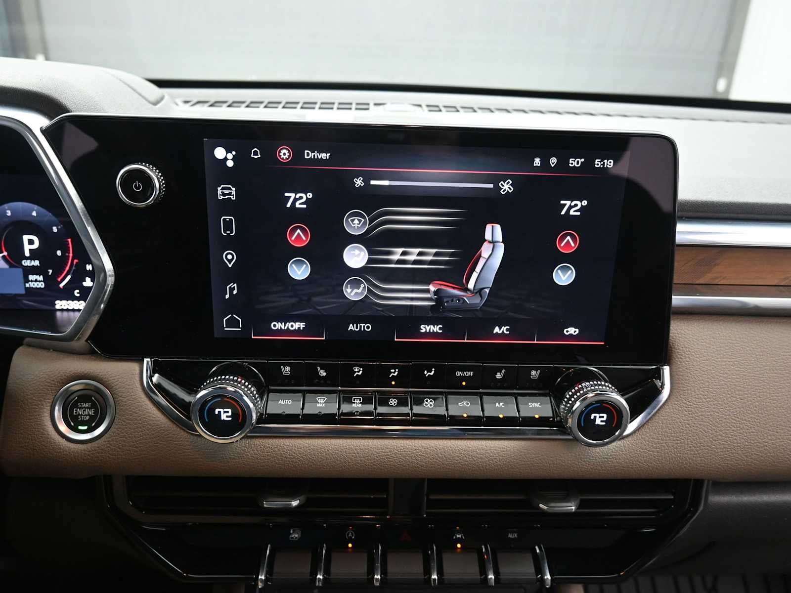 2023 GMC Canyon Denali