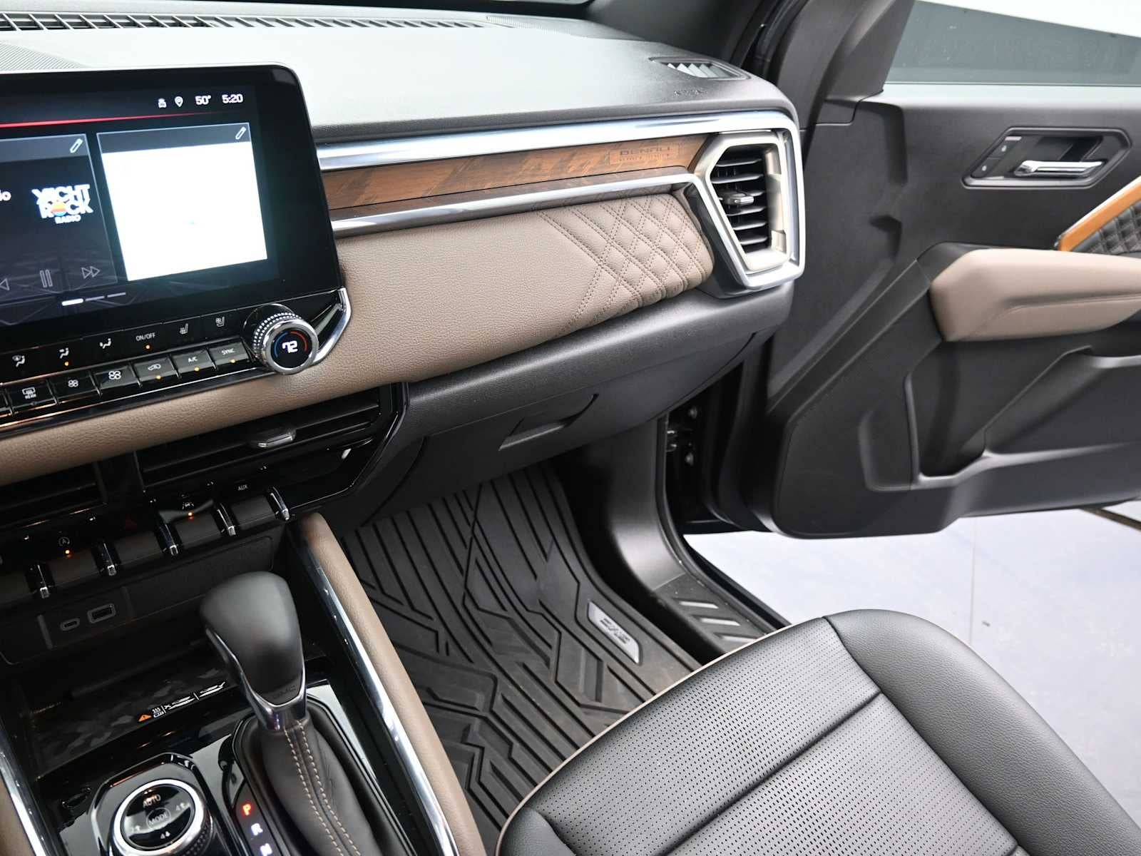 2023 GMC Canyon Denali