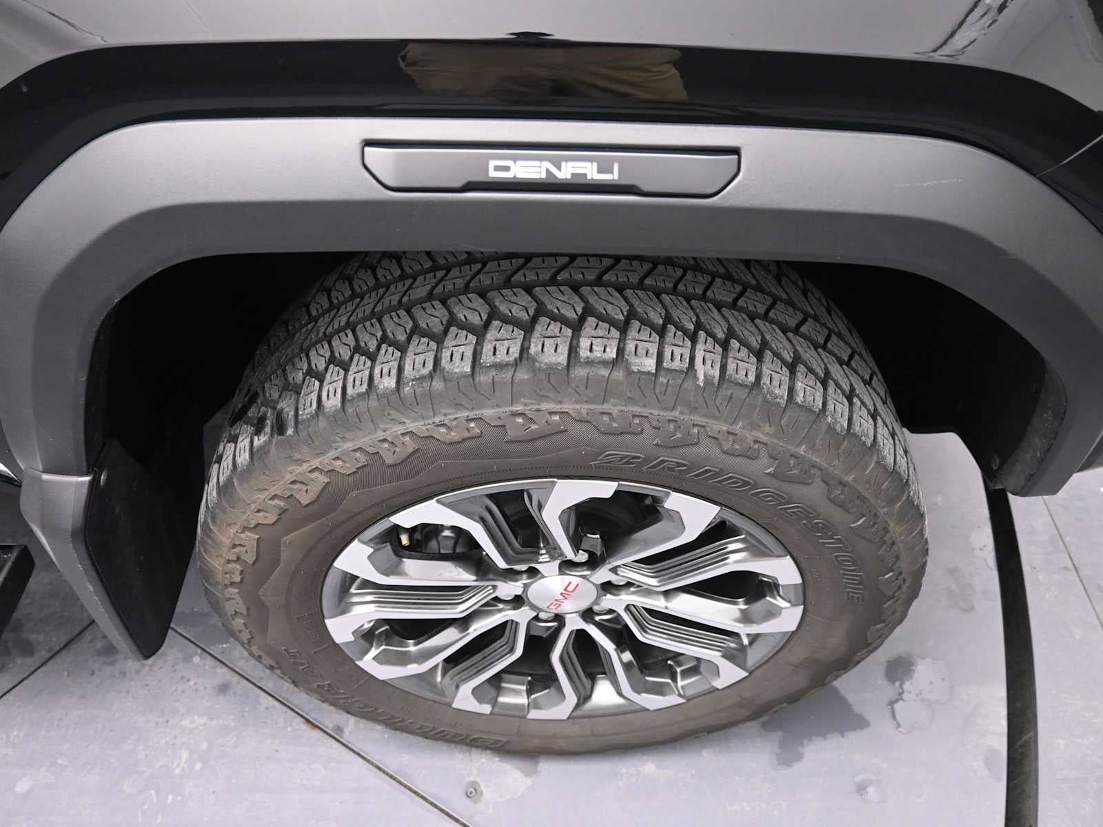 2023 GMC Canyon Denali
