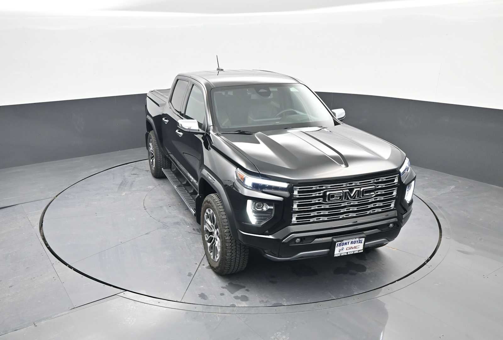 2023 GMC Canyon Denali