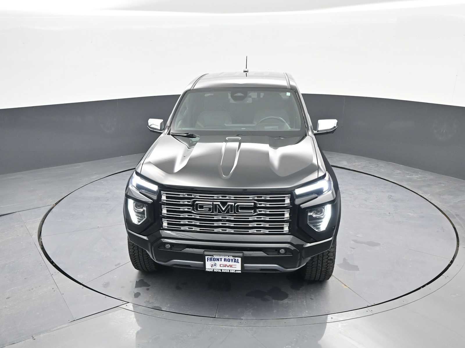 2023 GMC Canyon Denali