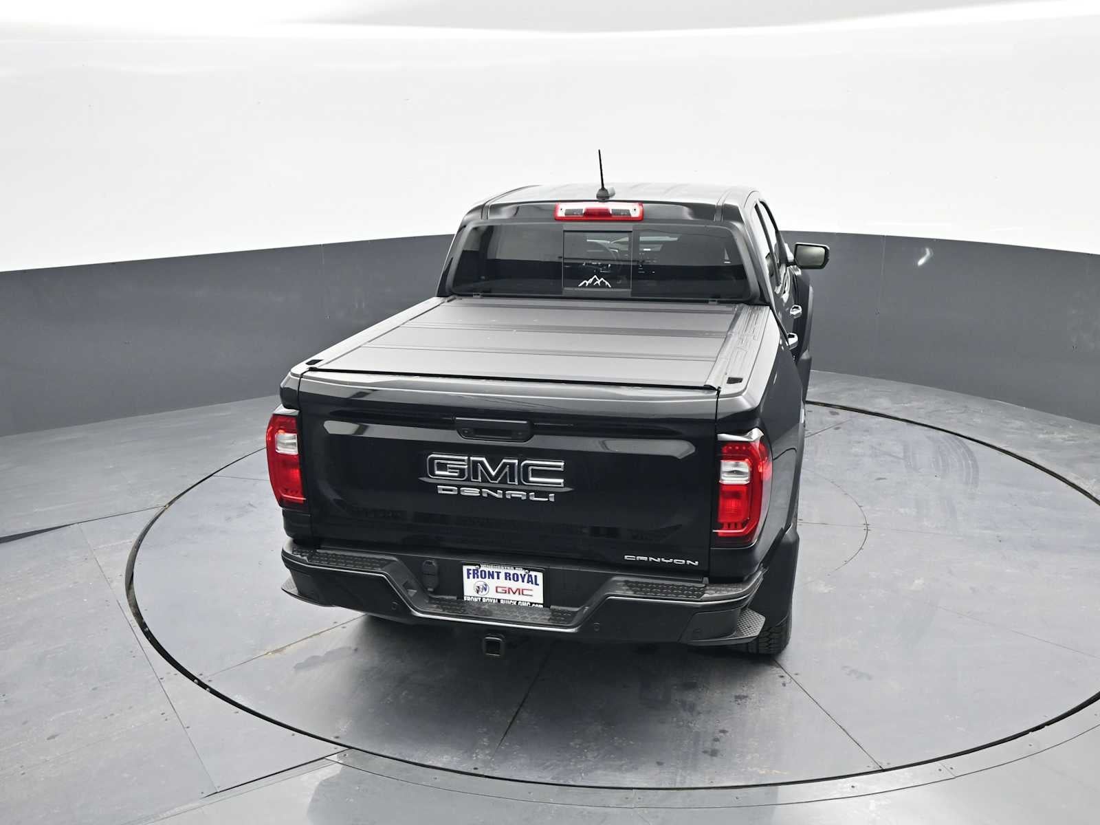 2023 GMC Canyon Denali