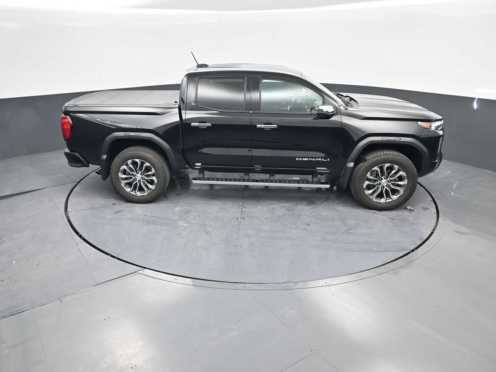 2023 GMC Canyon Denali