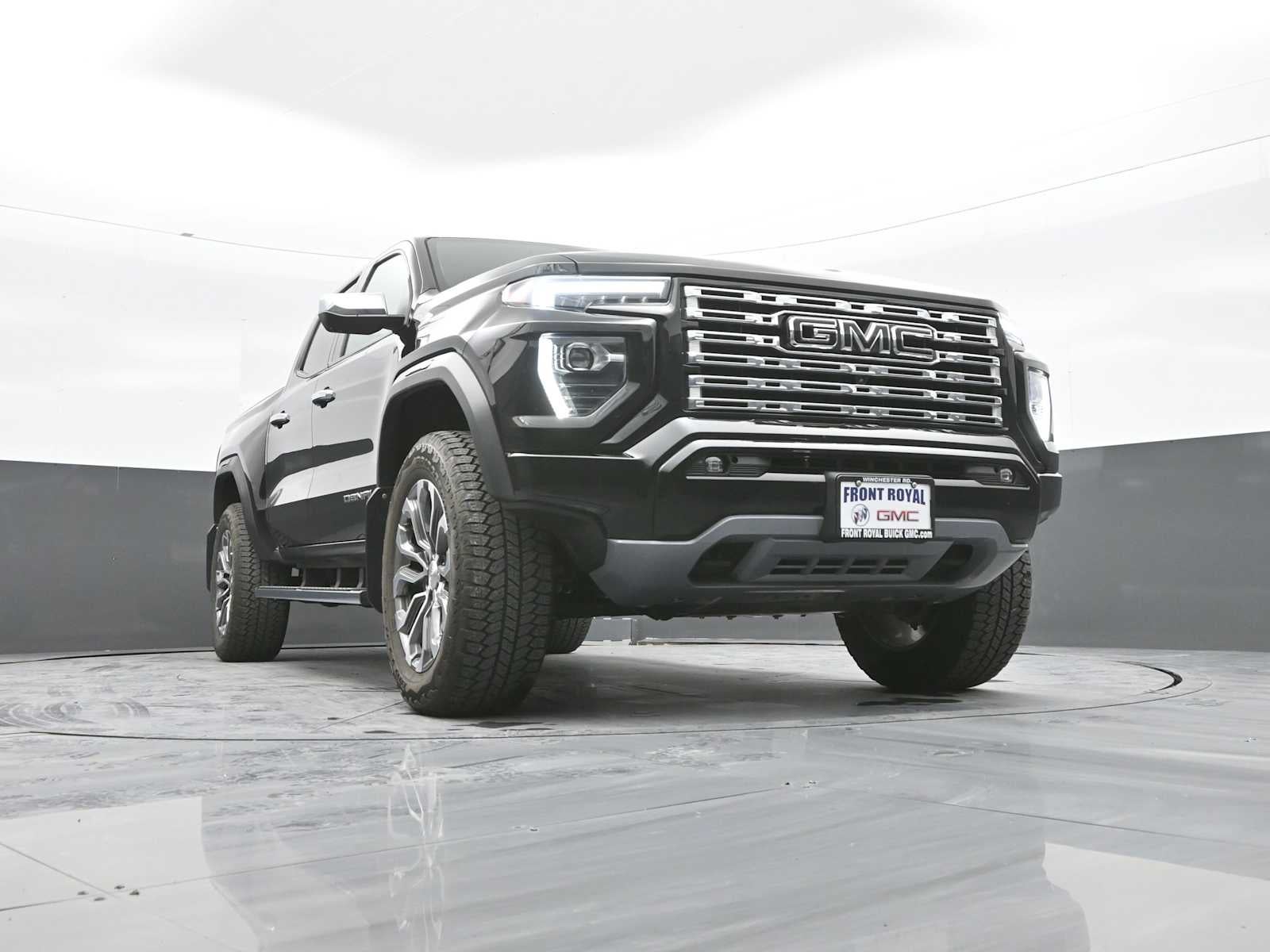 2023 GMC Canyon Denali