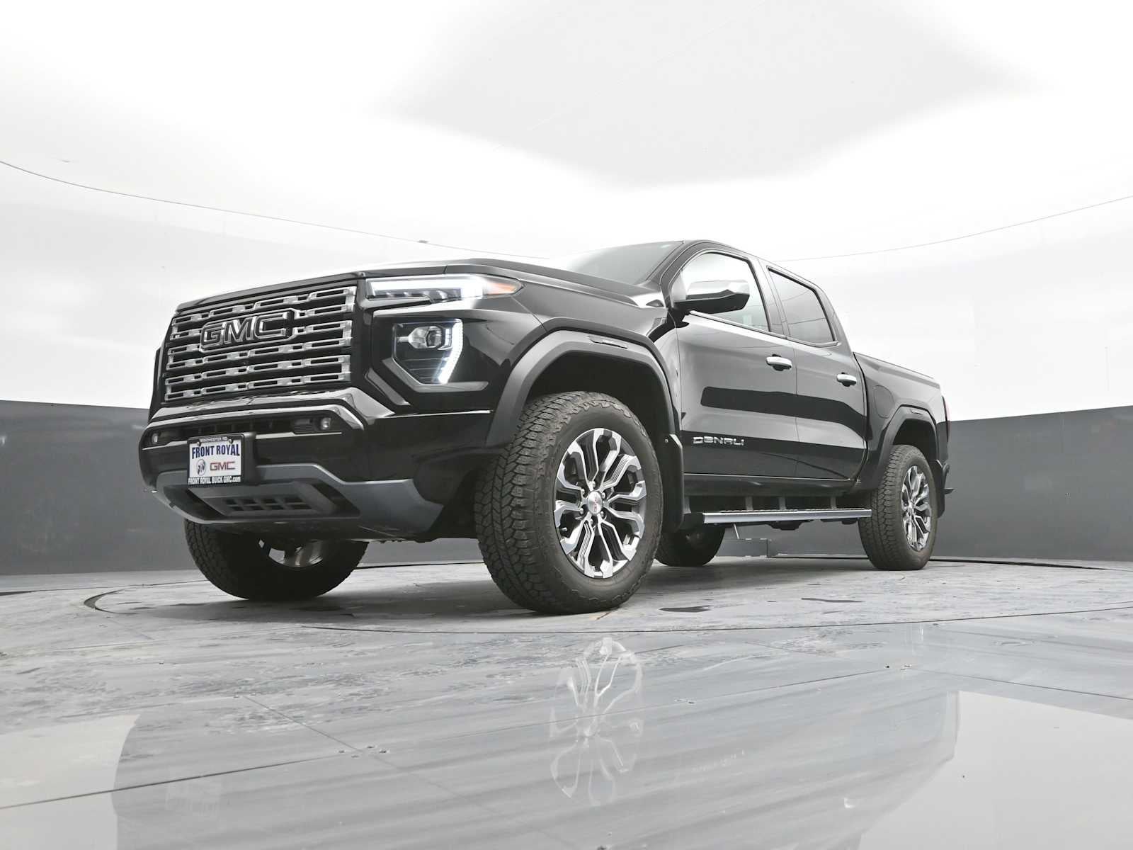 2023 GMC Canyon Denali