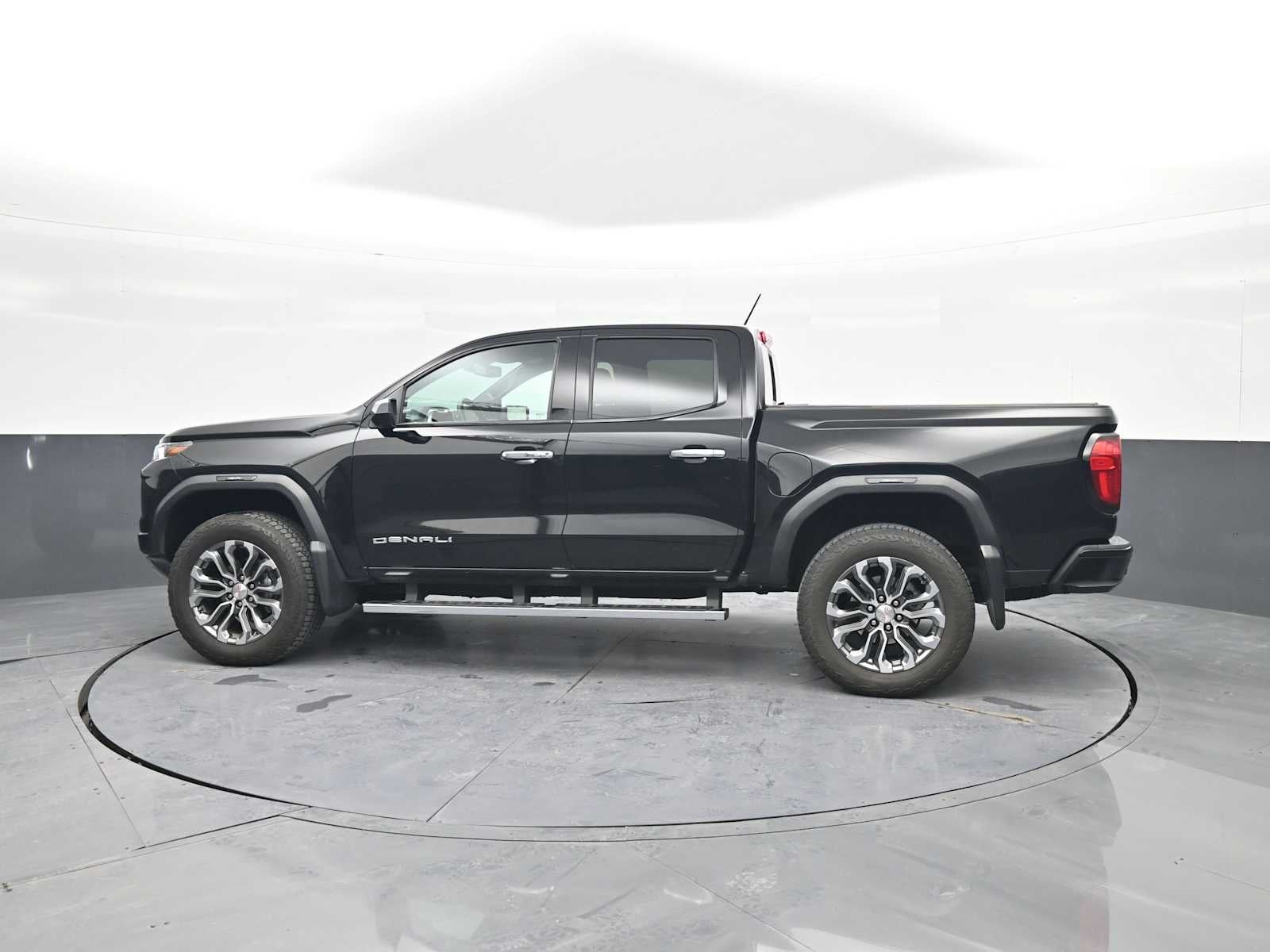 2023 GMC Canyon Denali