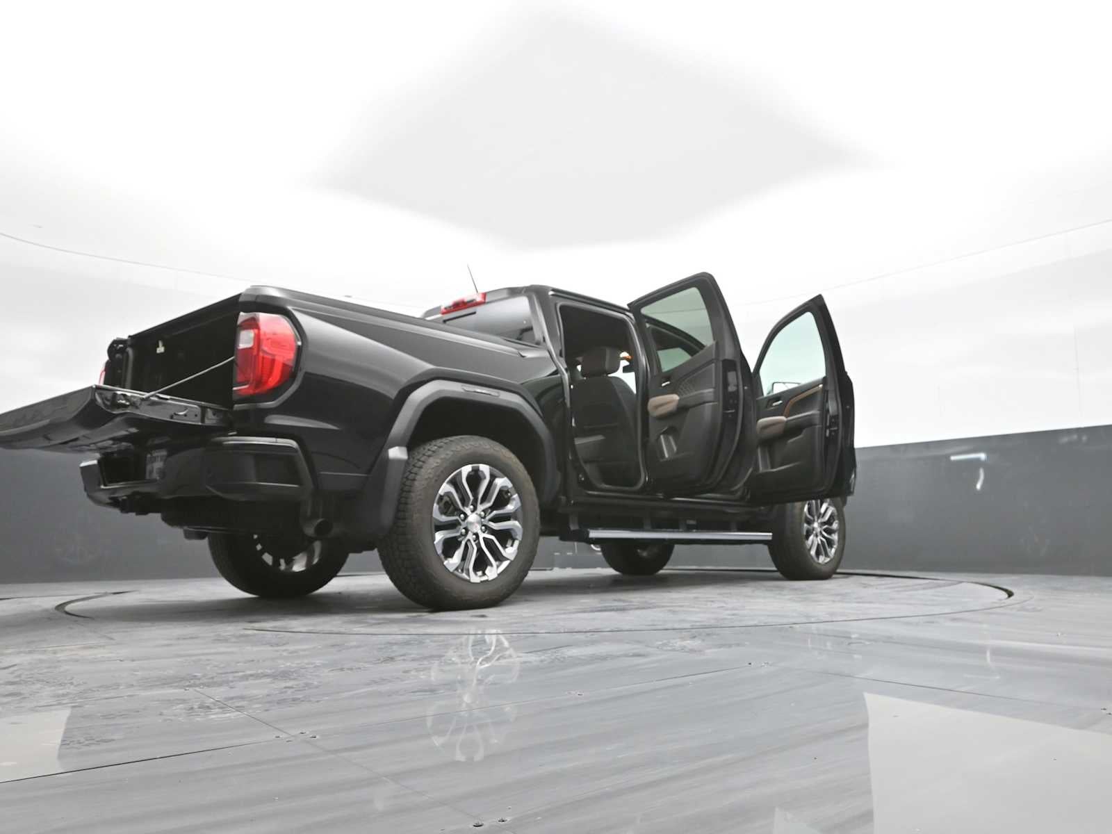 2023 GMC Canyon Denali