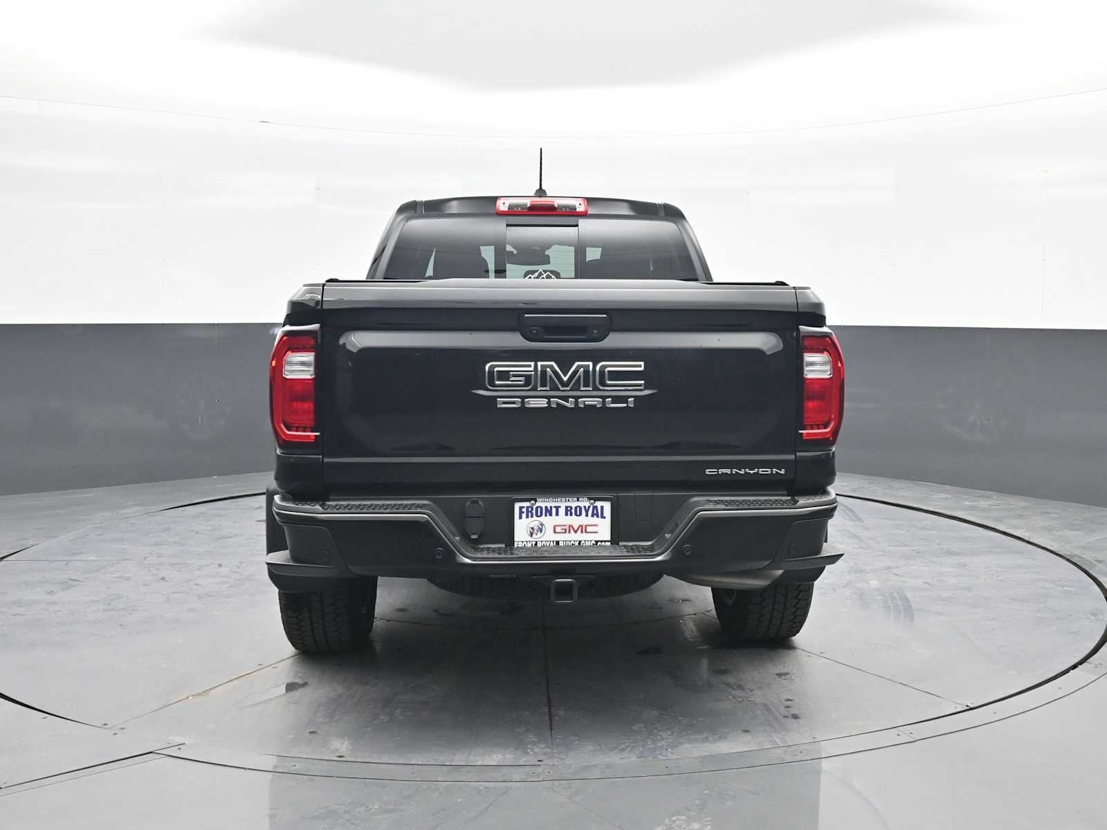 2023 GMC Canyon Denali