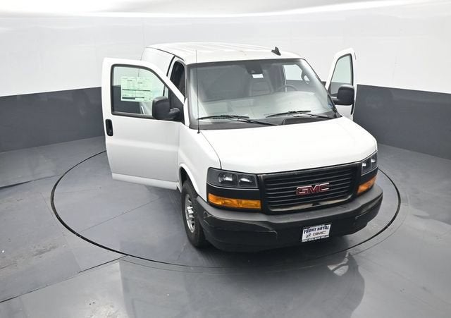 2025 GMC Savana Cargo Work Van