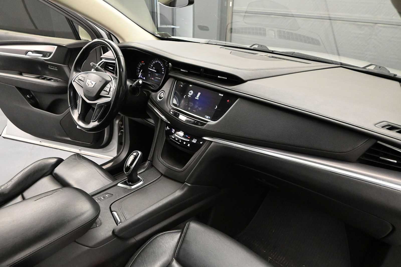 2017 Cadillac XT5 Luxury AWD