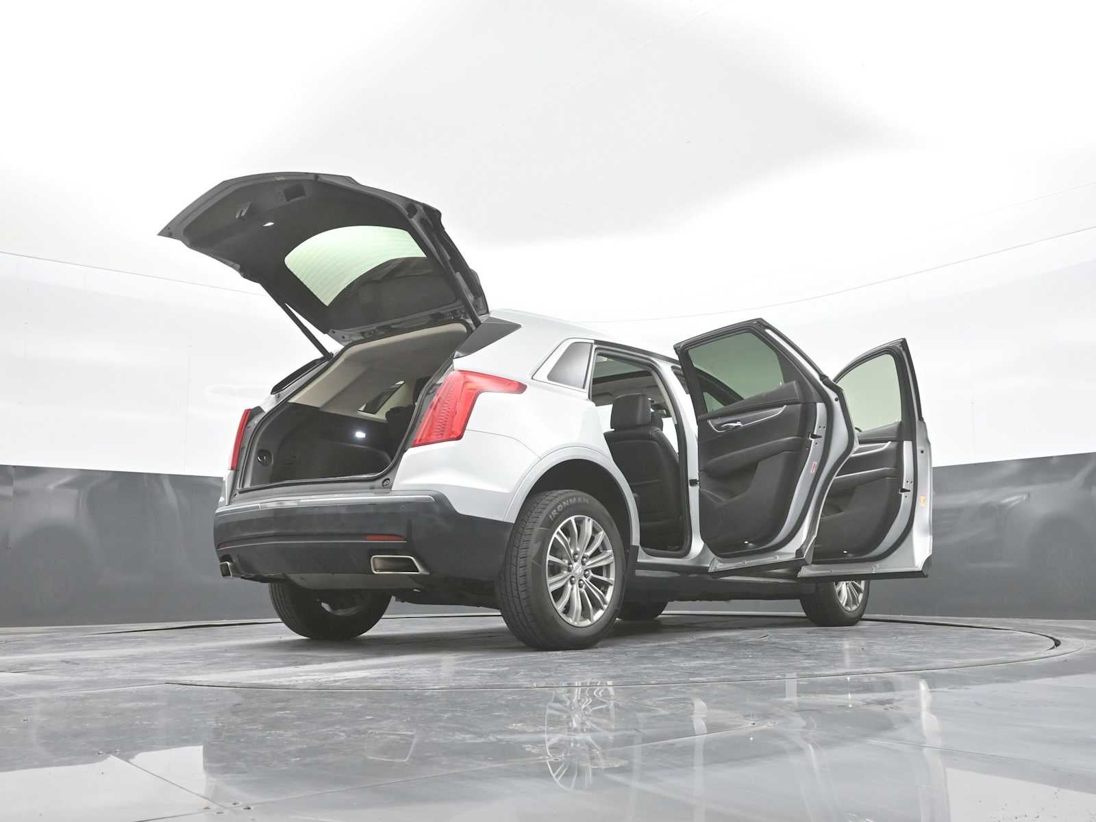 2017 Cadillac XT5 Luxury AWD