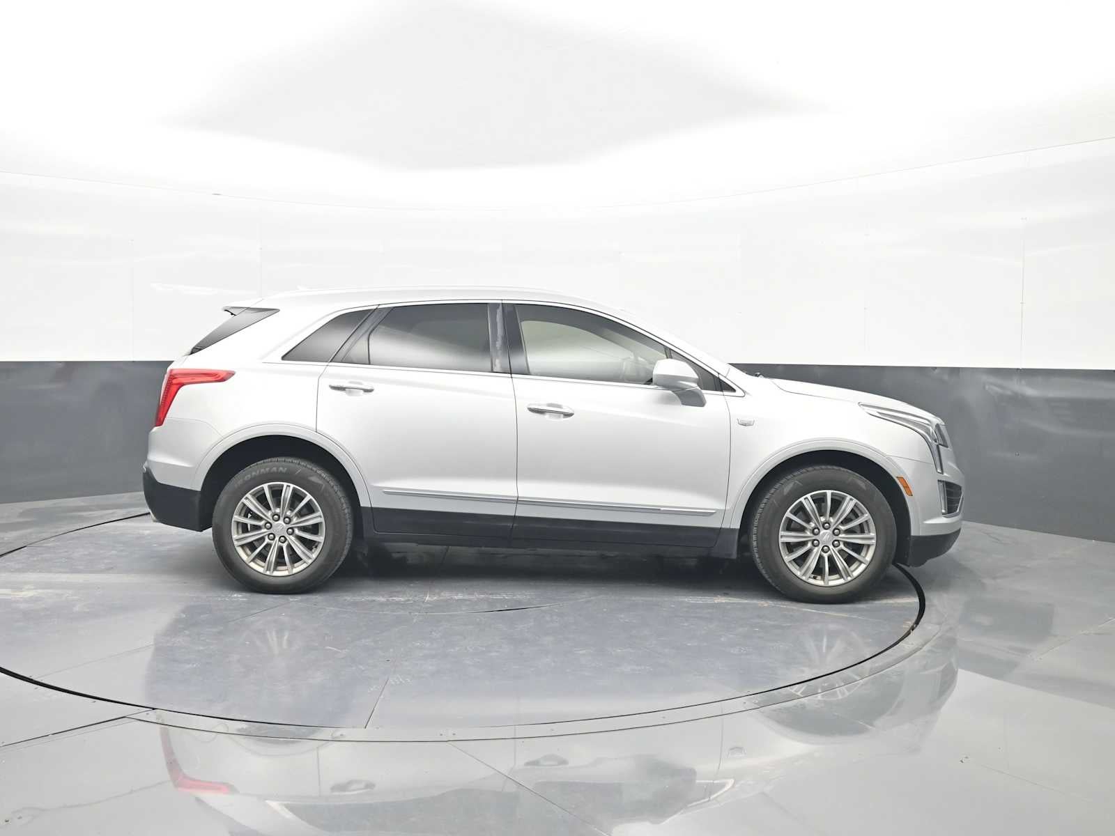 2017 Cadillac XT5 Luxury AWD