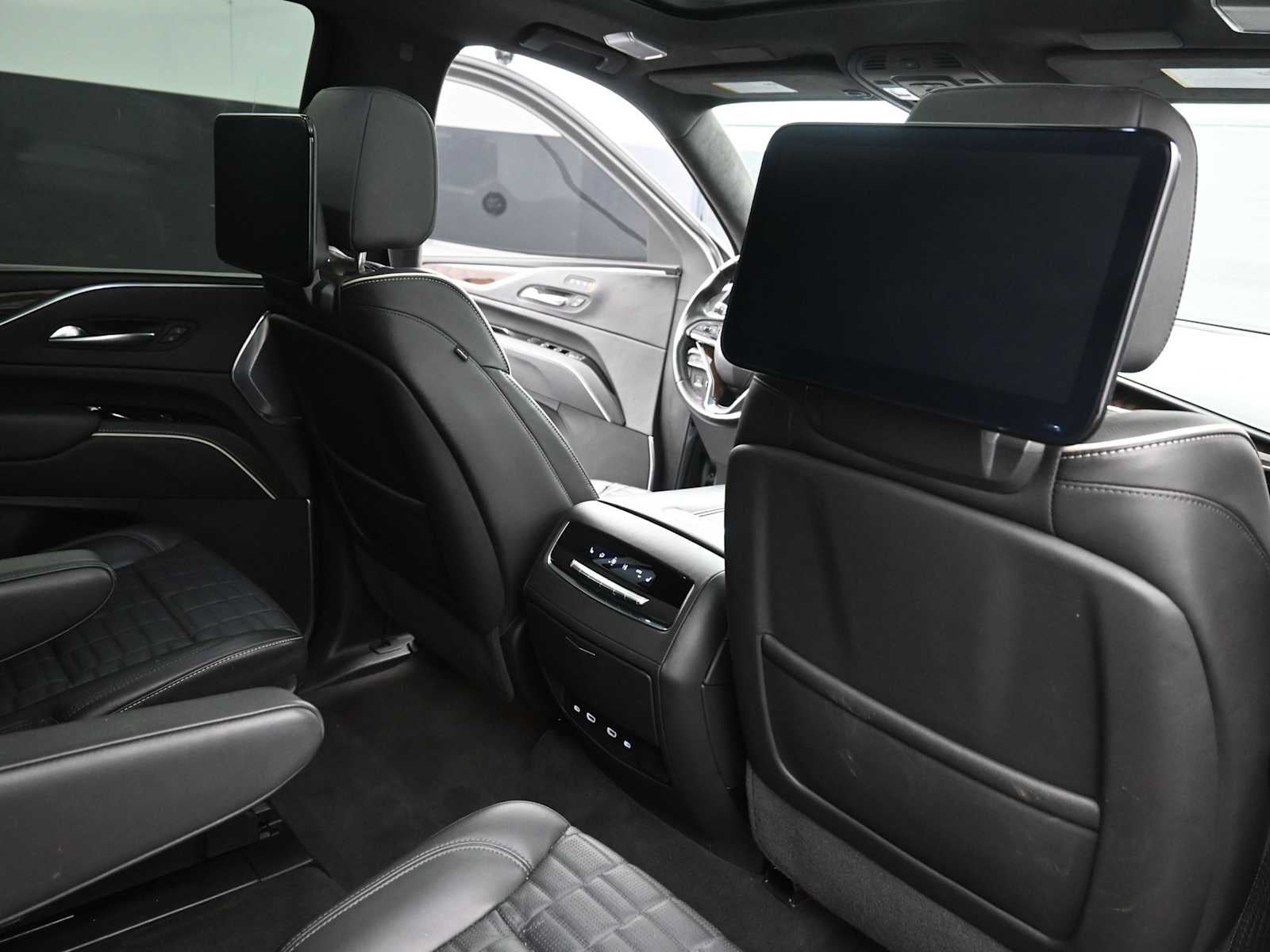 2023 Cadillac Escalade Sport Platinum