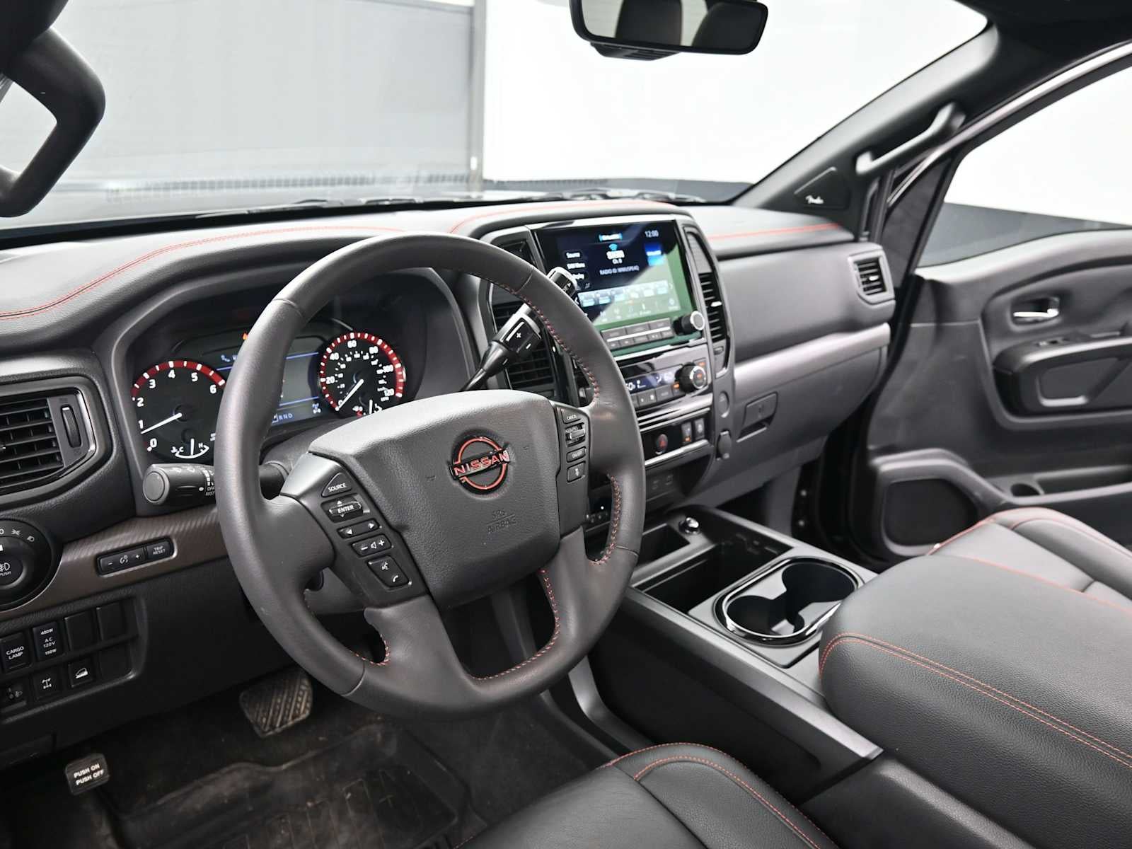 2024 Nissan Titan PRO-4X