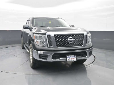 2017 Nissan Titan SV