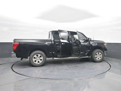 2017 Nissan Titan SV