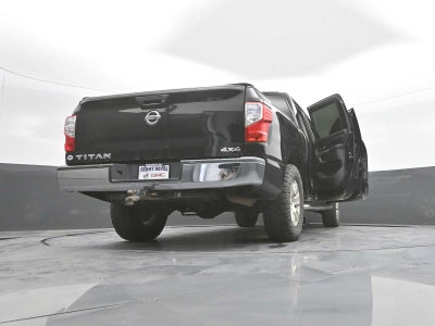 2017 Nissan Titan SV