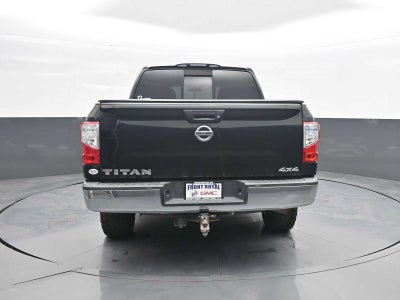 2017 Nissan Titan SV
