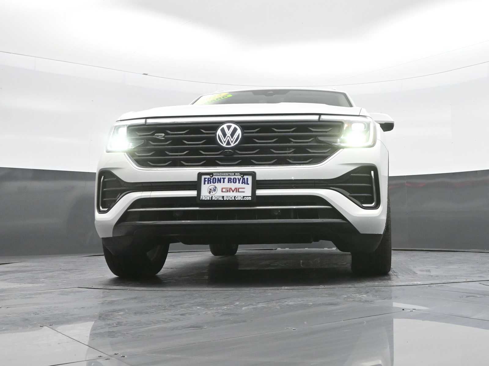 2025 Volkswagen Atlas 2.0T SEL Premium R-Line
