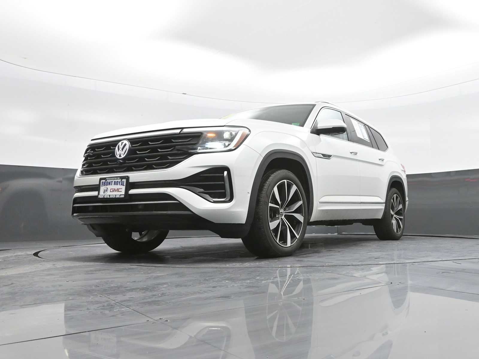 2025 Volkswagen Atlas 2.0T SEL Premium R-Line