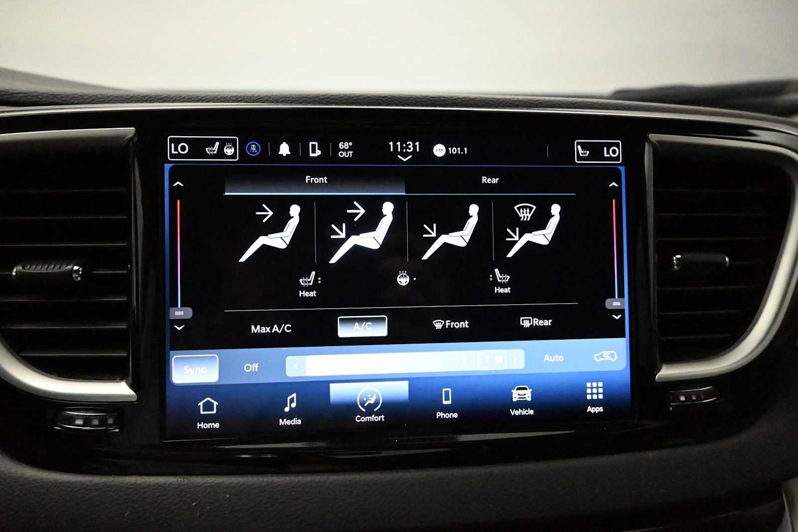 2023 Chrysler Pacifica Touring L