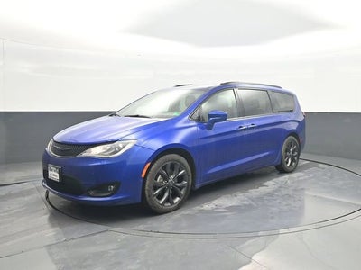 2019 Chrysler Pacifica Touring L Plus