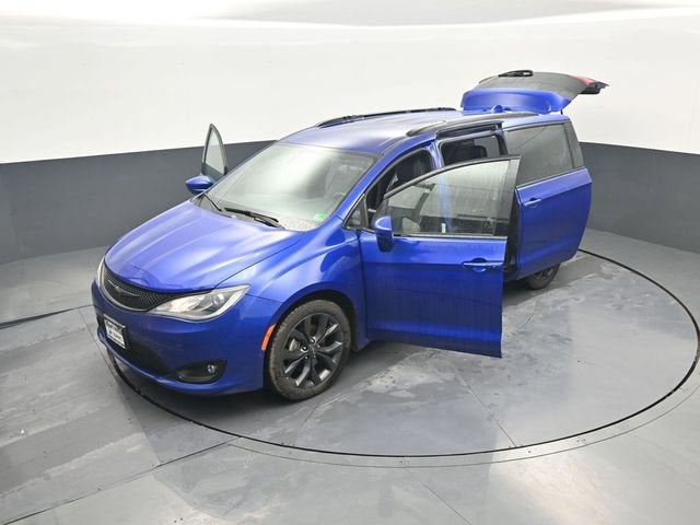 2019 Chrysler Pacifica Touring L Plus
