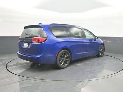 2019 Chrysler Pacifica Touring L Plus