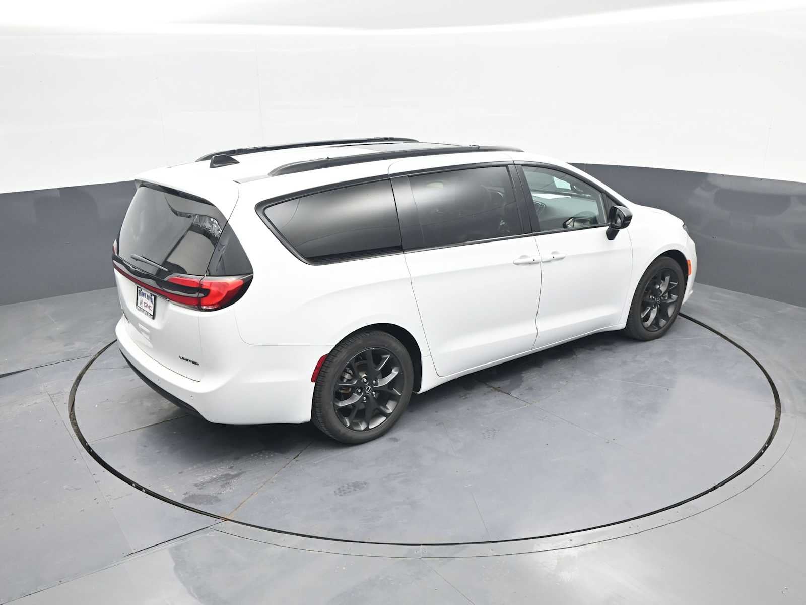 2025 Chrysler Pacifica Limited