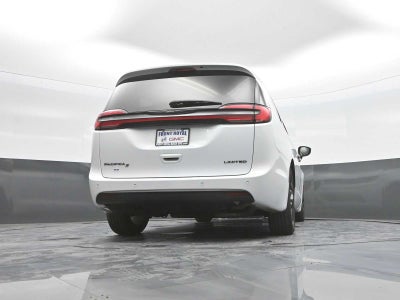 2025 Chrysler Pacifica Limited