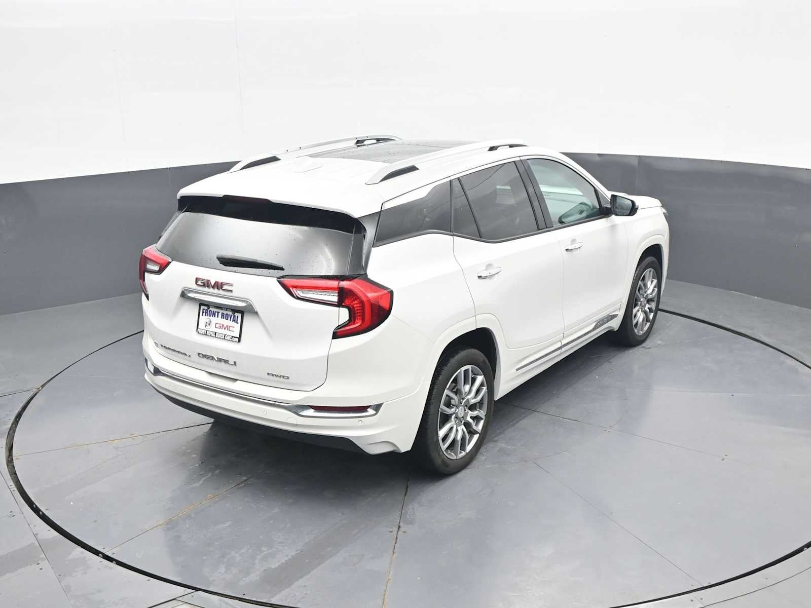 2024 GMC Terrain Denali