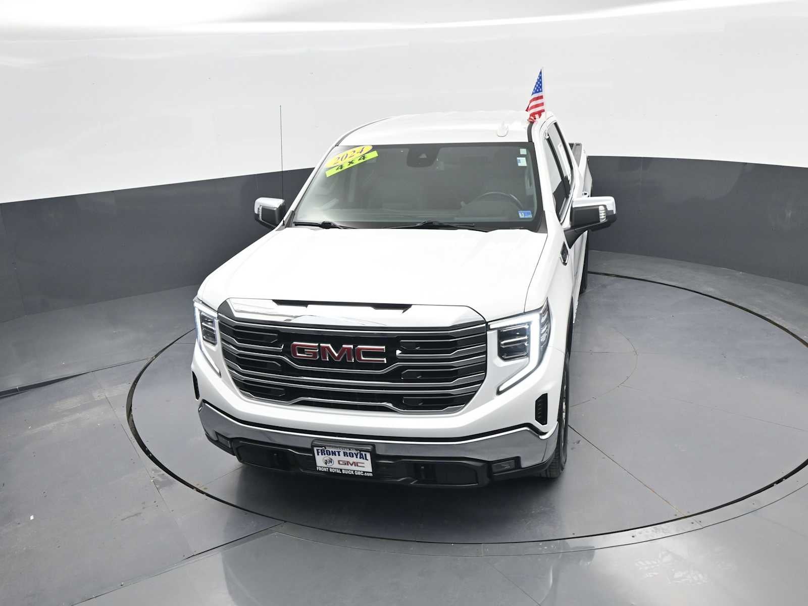 2024 GMC Sierra 1500 SLT