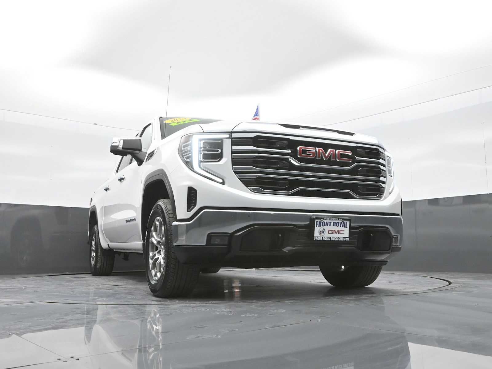 2024 GMC Sierra 1500 SLT