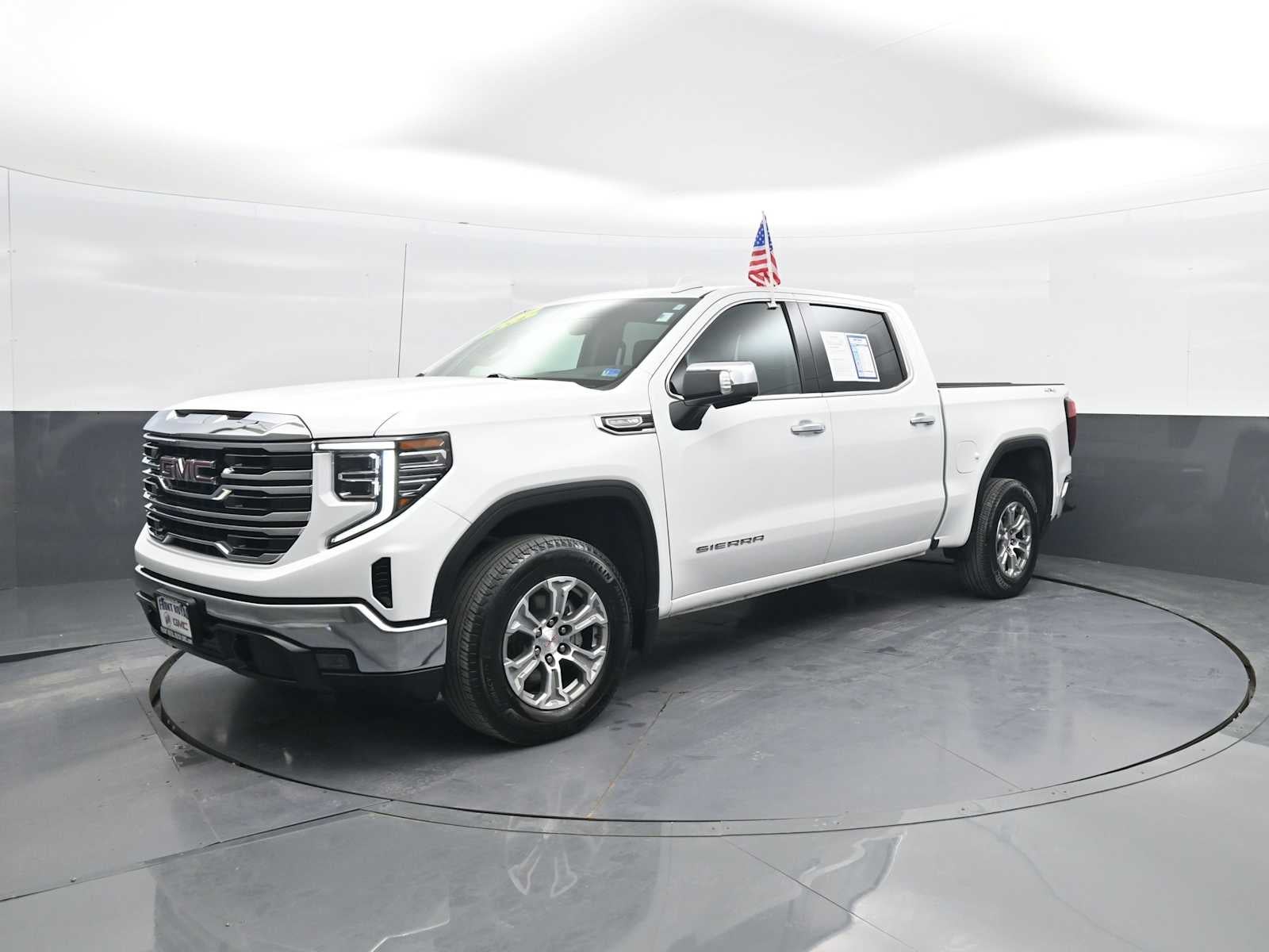 2024 GMC Sierra 1500 SLT