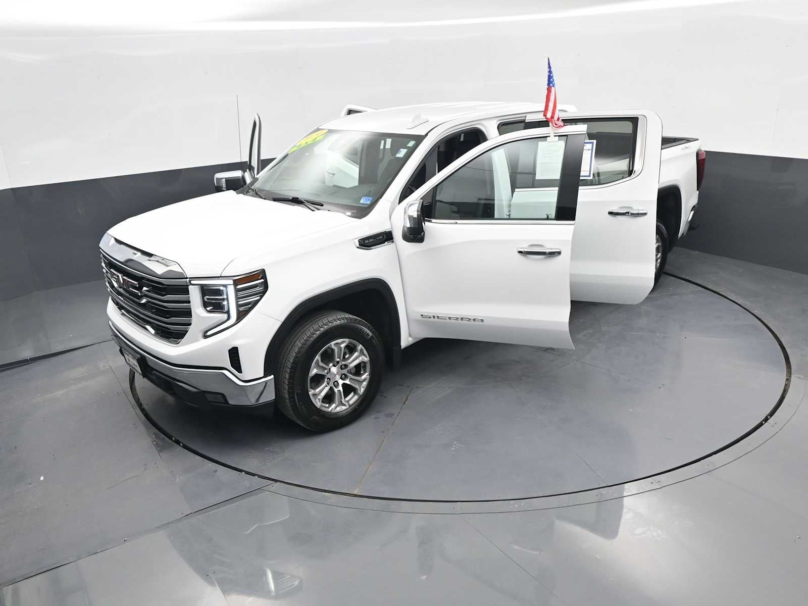 2024 GMC Sierra 1500 SLT