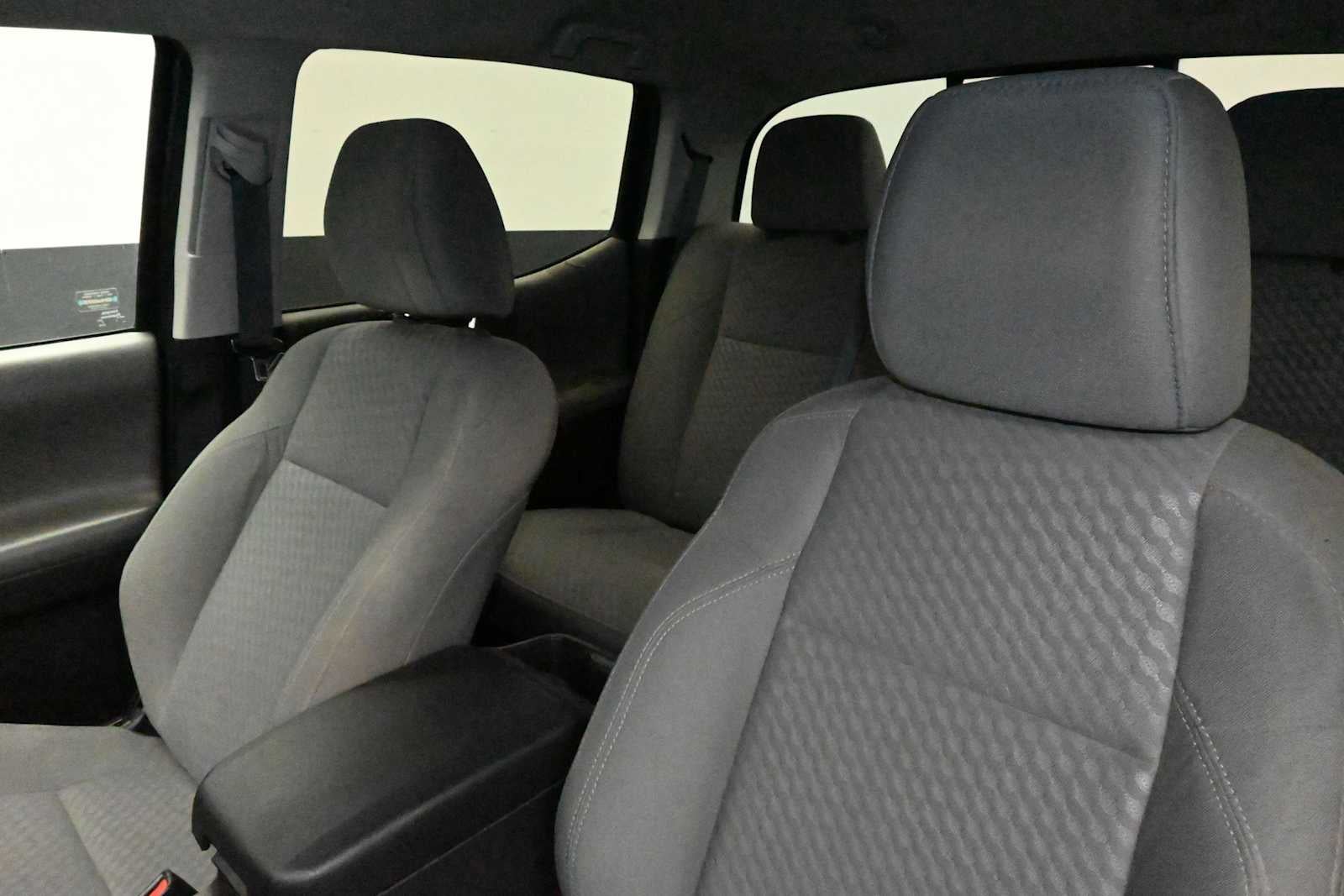 2022 Toyota Tacoma 4WD SR