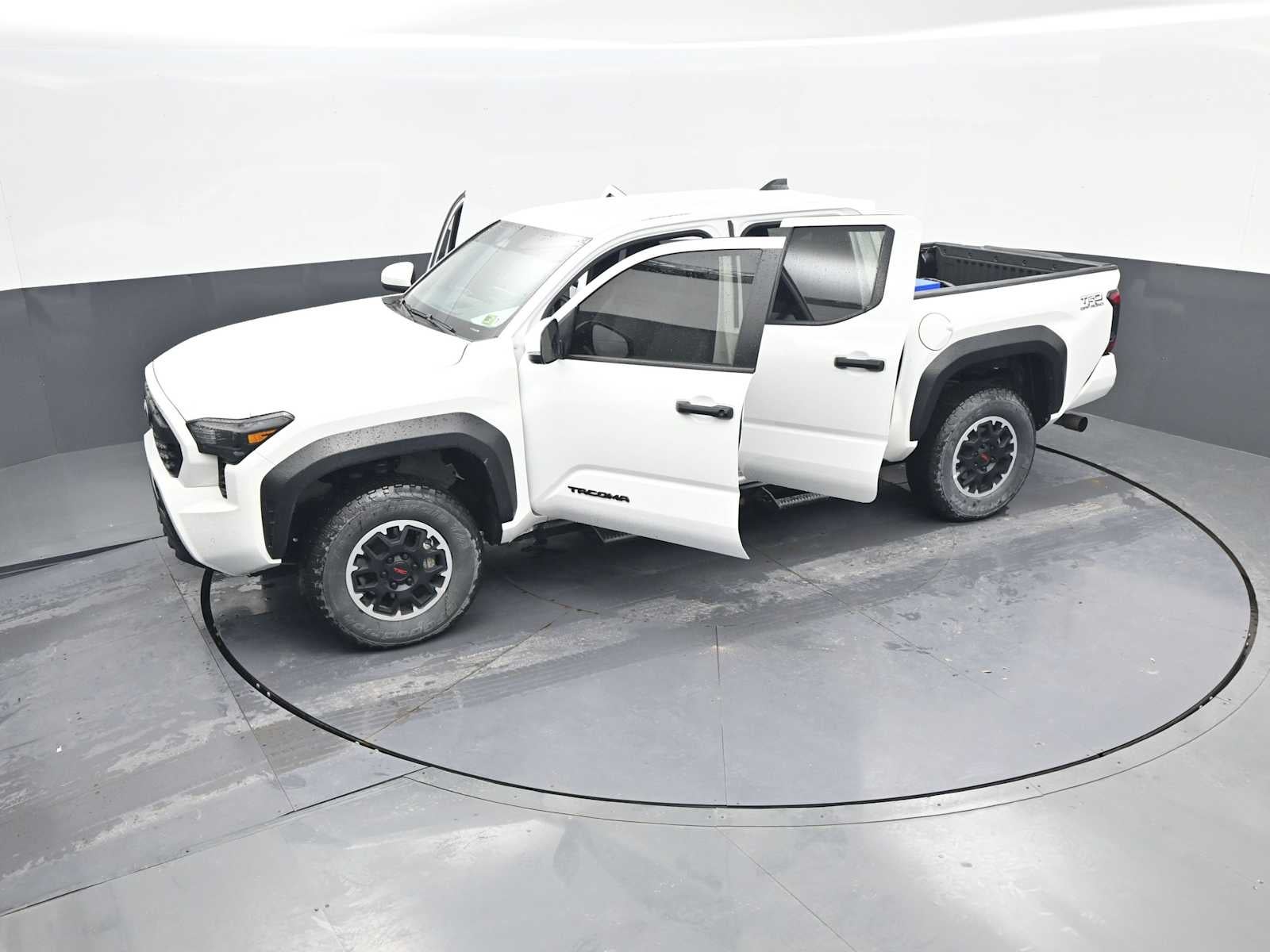 2024 Toyota Tacoma 4WD SR5