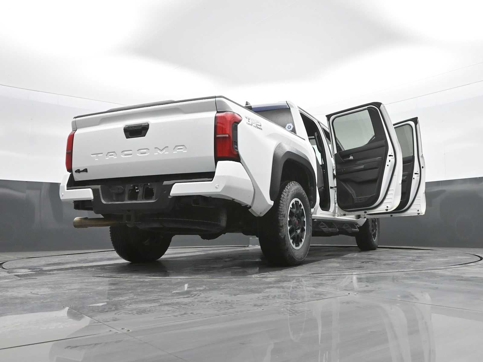 2024 Toyota Tacoma 4WD SR5