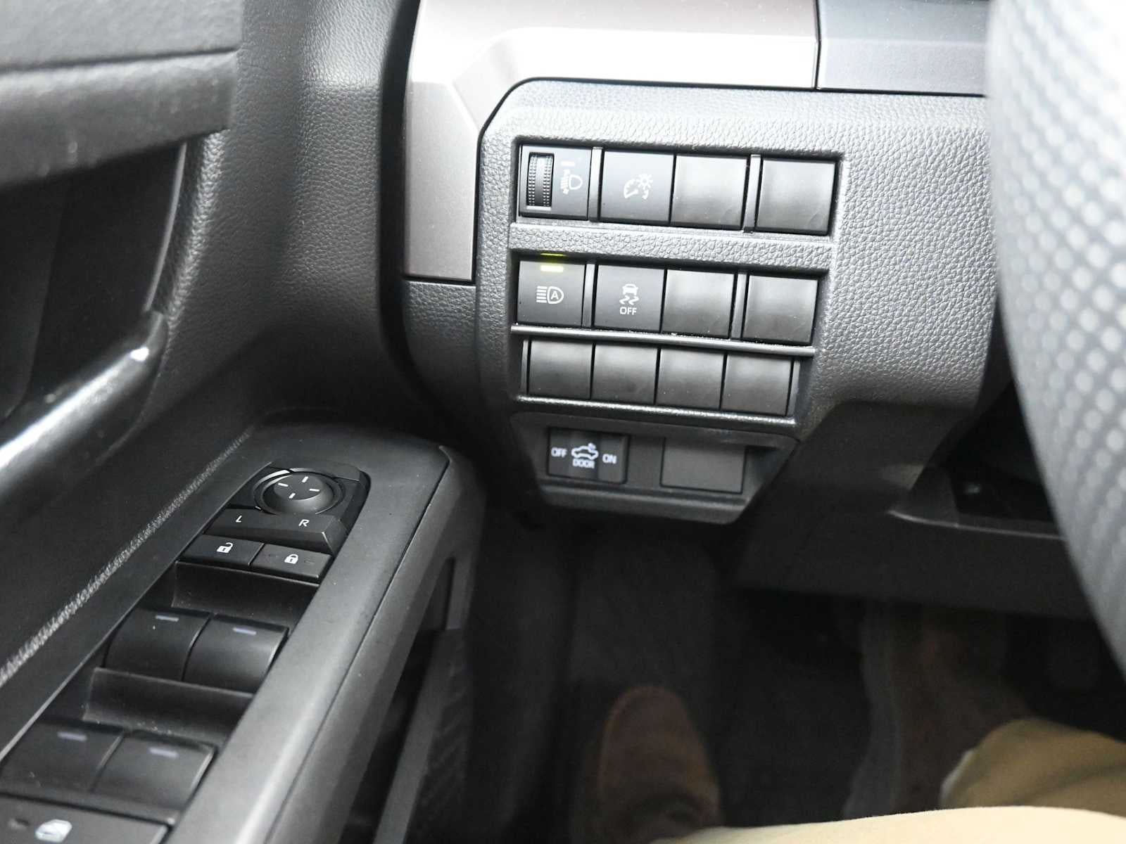 2024 Toyota Tacoma 4WD SR5