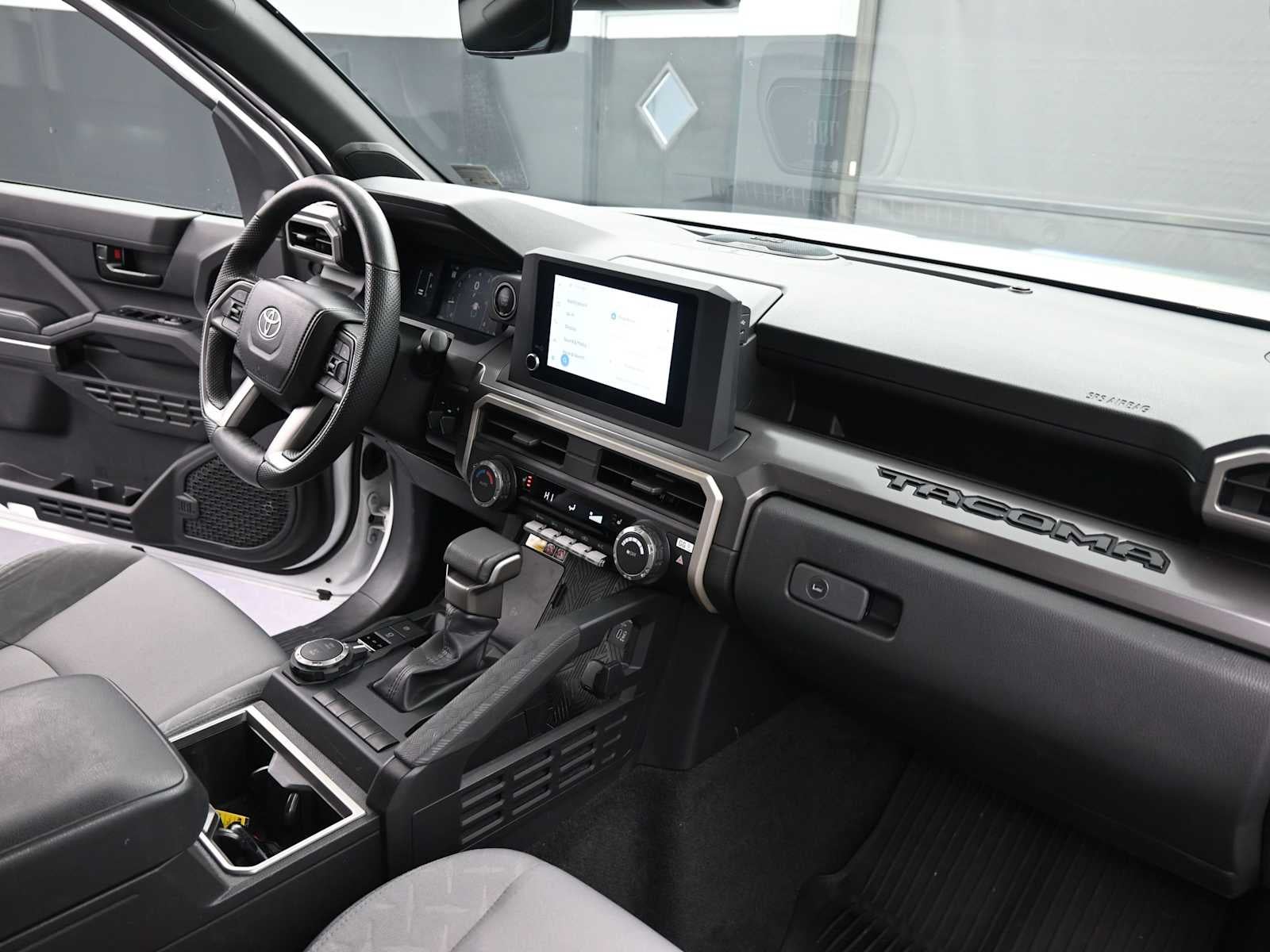 2024 Toyota Tacoma 4WD SR5