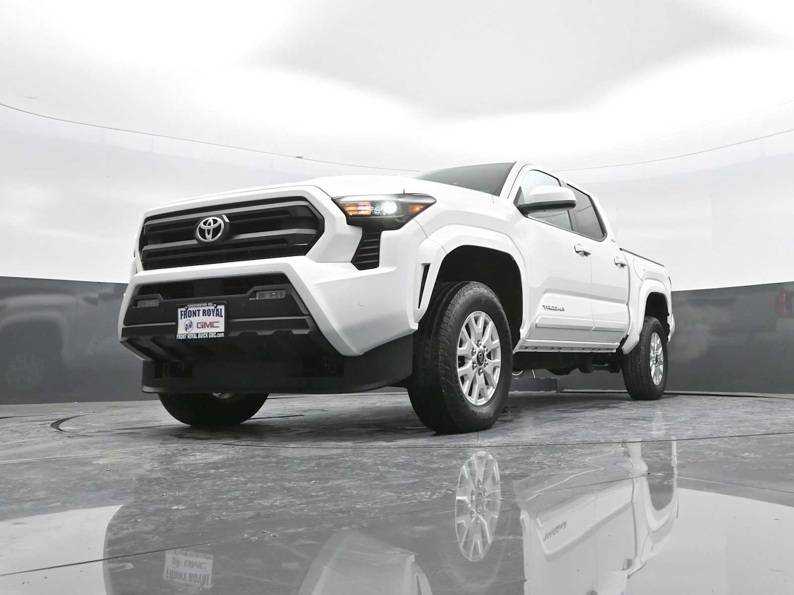 2024 Toyota Tacoma 4WD SR5